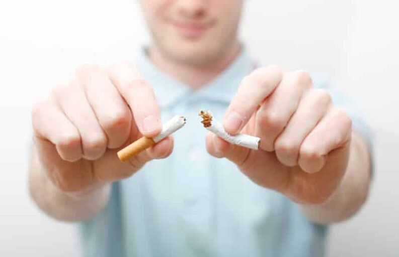 Per prevenire la prostatite, è necessario smettere di fumare